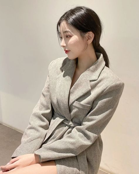 白嫩初高中害羞小美女