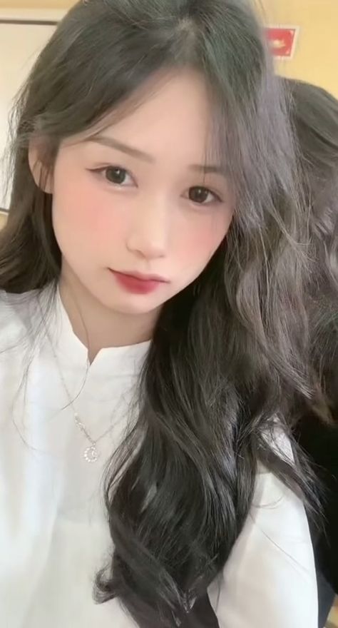 妻子在公司加班