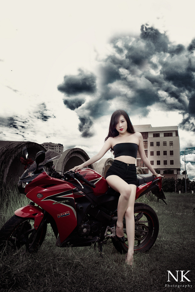 豐滿雪白的女教師bd在線觀看