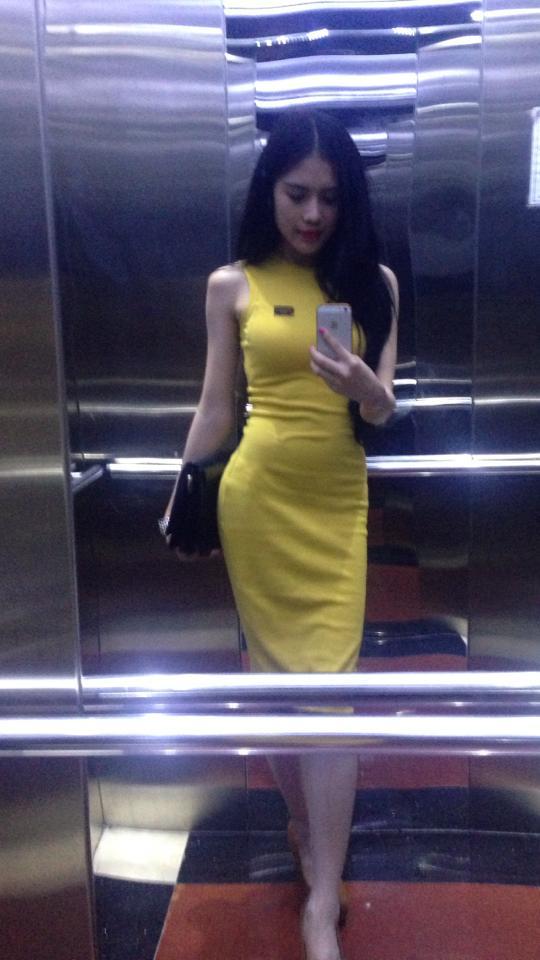 美女被男的操