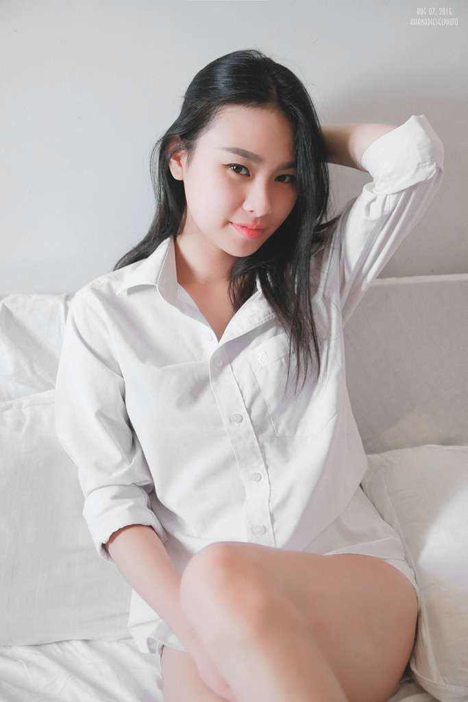 女教師三級(jí)做受