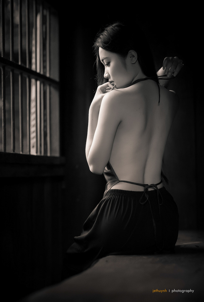 《蕩女淫春》