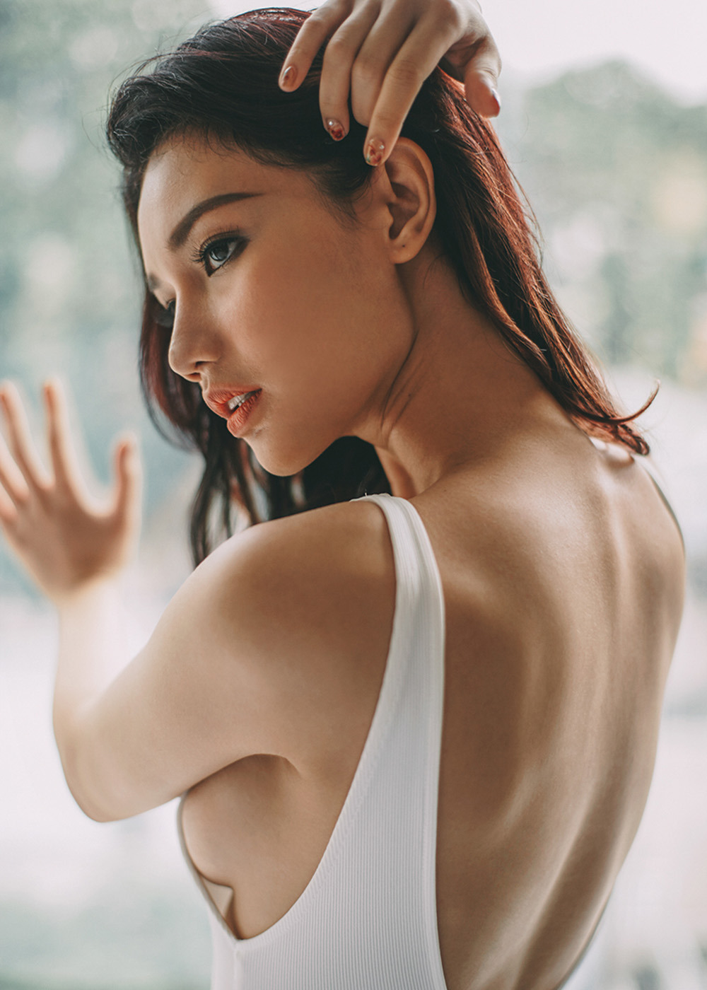 《被丈夫上司調(diào)教墮落的妻子