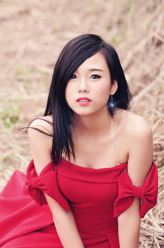 被女同學(xué)踩在腳下當(dāng)腳奴