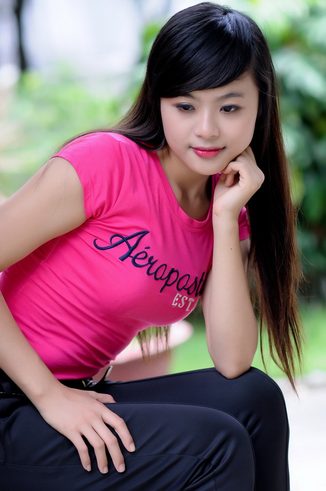 總裁邊開(kāi)會(huì)邊做小嬌妻h