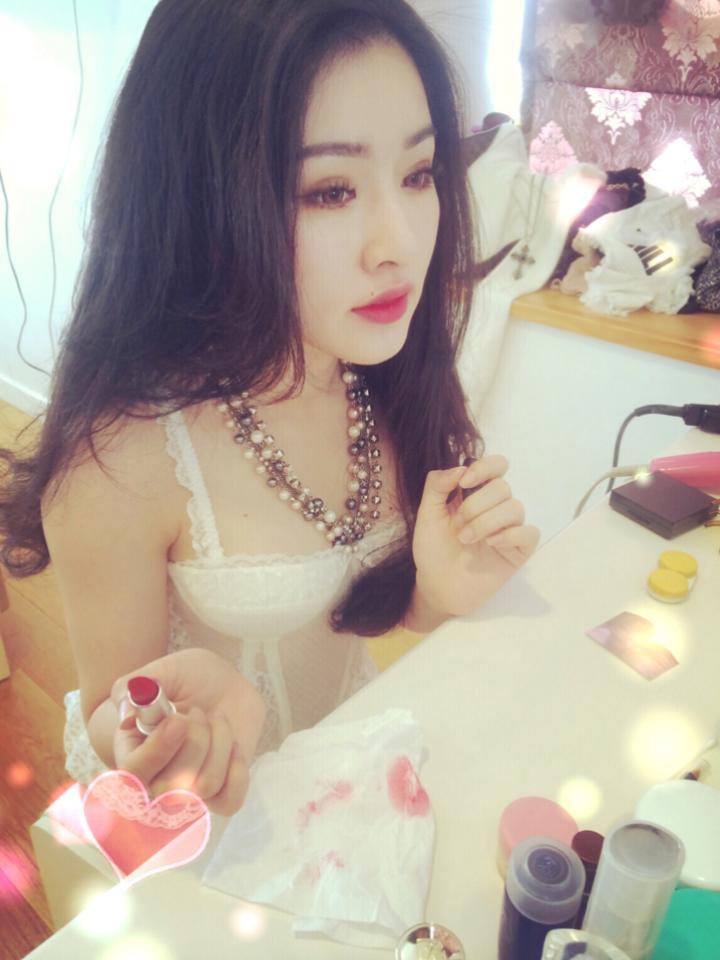 年輕的小岳母