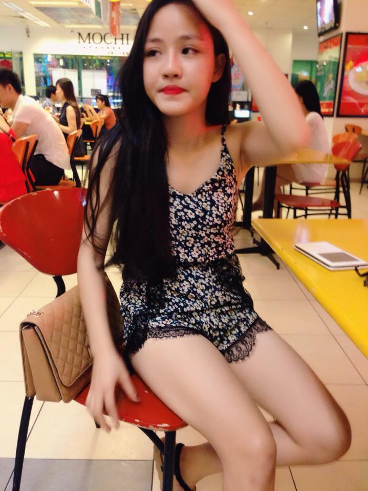 女大學生的按摩室